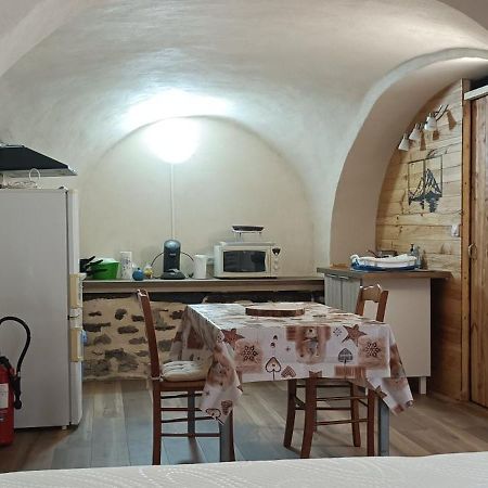 Gite Le Bec D'Aigle 2 Pers Saint-Martin-de-la-Porte Esterno foto